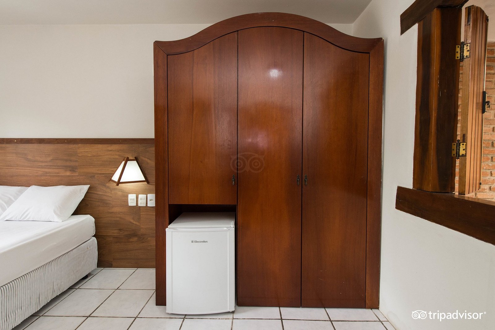 standard-room--v17882995 (1)